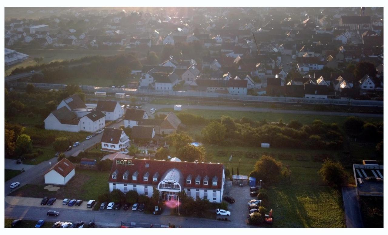 Hotel Sunparc - Shuttle Zum Europa-Park Rust 4Km & Rulantica 2Km Рингсхайм Экстерьер фото