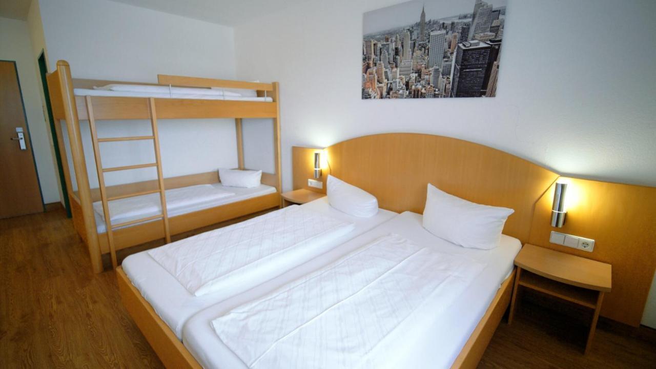 Hotel Sunparc - Shuttle Zum Europa-Park Rust 4Km & Rulantica 2Km Рингсхайм Экстерьер фото