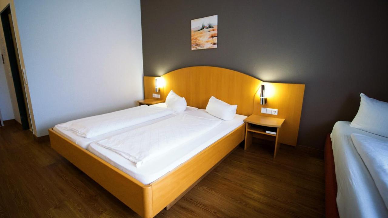 Hotel Sunparc - Shuttle Zum Europa-Park Rust 4Km & Rulantica 2Km Рингсхайм Экстерьер фото